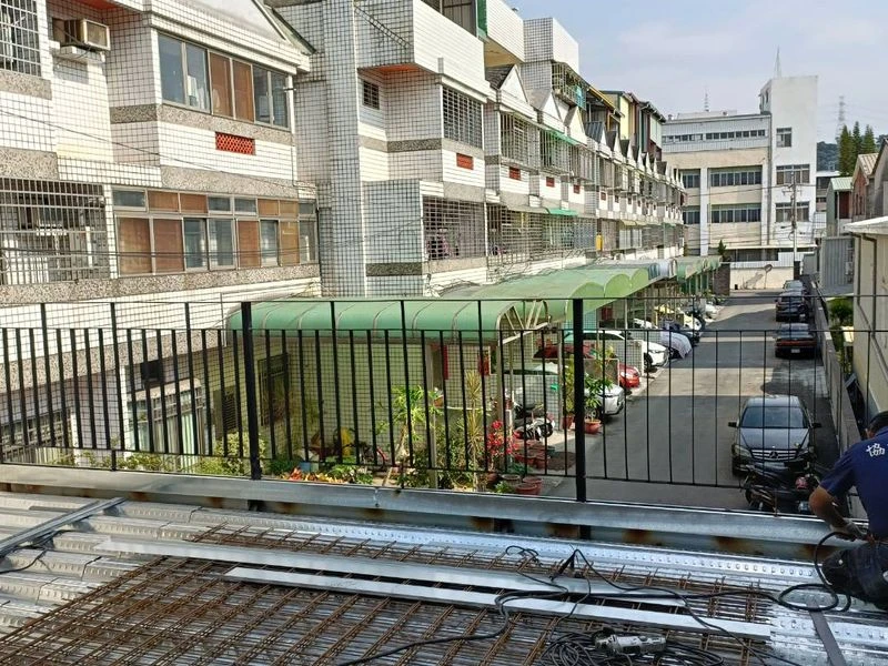 棚架、門窗與欄杆工程