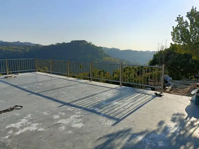 鋼構平台搭建 | 不鏽鋼欄杆安裝