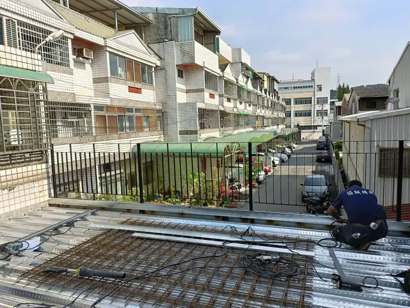 造型欄杆安裝 | 鋼構露台搭建